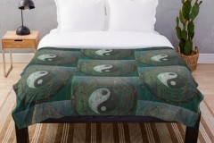 JewelBox-Art-Tao-Green-Throw-Blanket